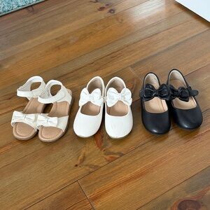 Dream Pairs Girls 3-Piece Bow Shoe Set - White and Black